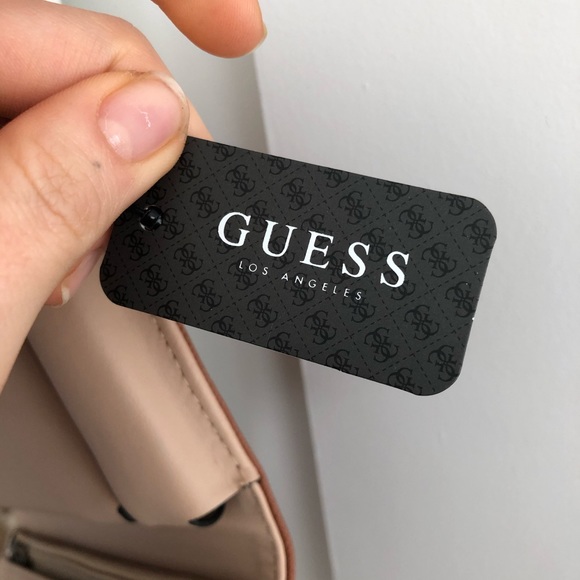 SOLD GUESS crossbody cellphone wallet purse - Picture 3 of 7